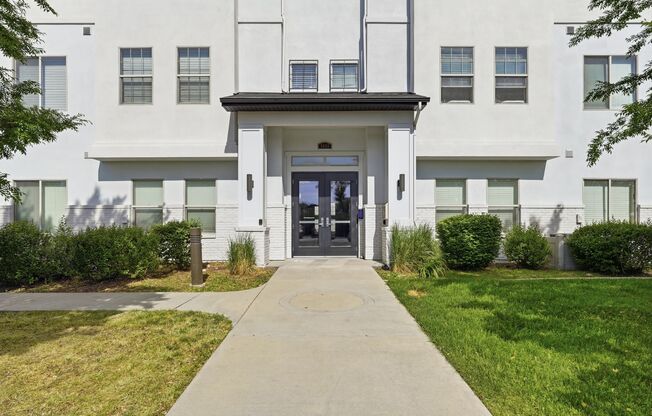 Grand at Midvale