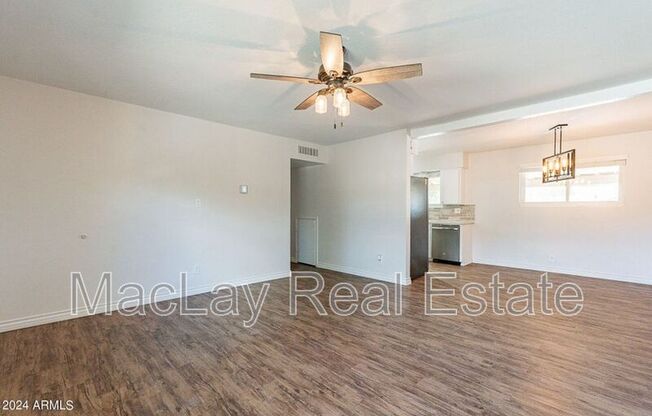 4943 E INDIAN SCHOOL RD