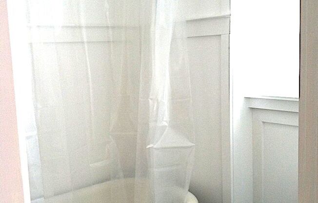 1 bed, 1 bath, $1,225, Unit 606