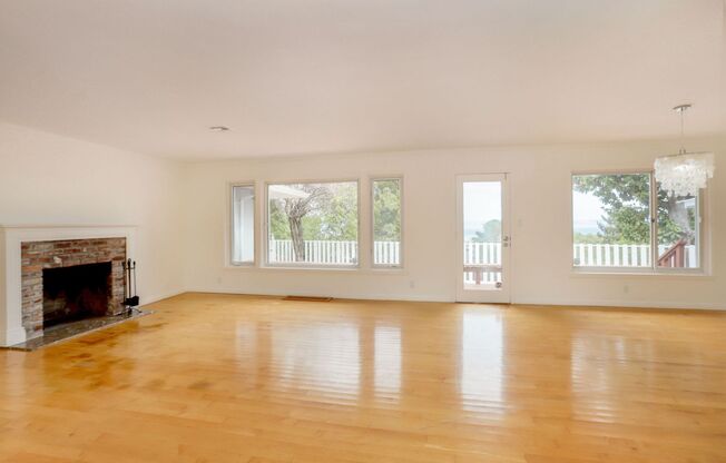 3 Bed / 3 Bath + Bonus room pet friendly Millbrae home with pool on a 1/2 acre lot. YouTube tour!!