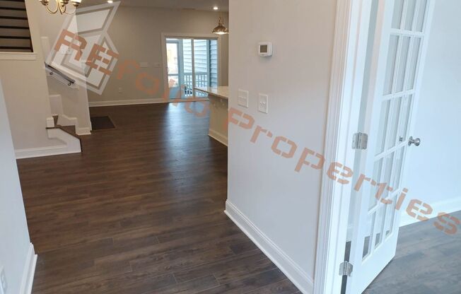 Gorgeous 3 Bedroom, 2.5 Bath,  1-Car Garage Townhome w/Office in Andrews Chapel, Durham. Available July 7th!