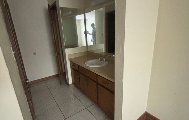 Large 2/2 flat, COMPLETE REMODEL!