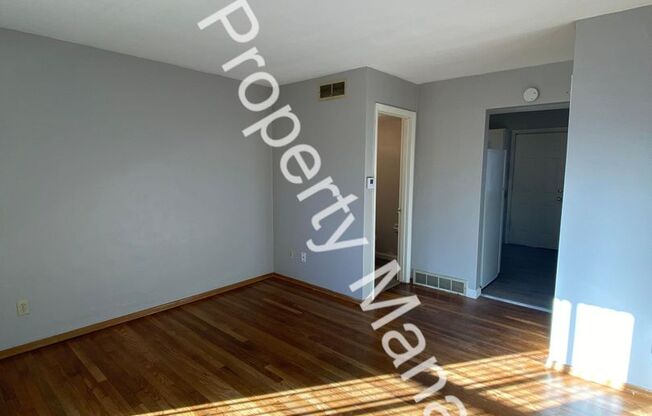 2 beds, 1.5 baths, 830 sqft, $1,275, Unit 9622 Muriel Ave