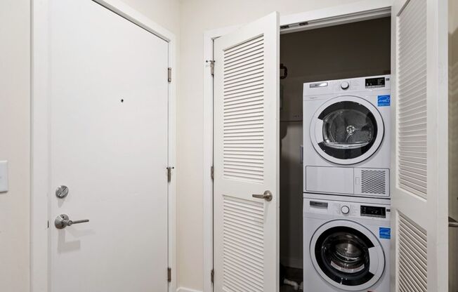 2 beds, 2 baths, 1,081 sqft, $3,575, Unit 6A
