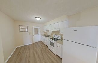 2 beds, 1 bath, $1,095