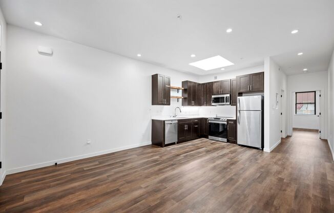 1 bed, 1 bath, 650 sqft, $1,195, Unit 131 S. Sherman St. #8