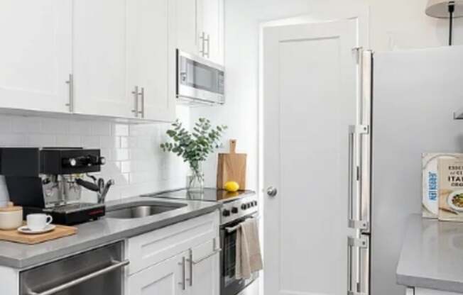 59 E 7 ST