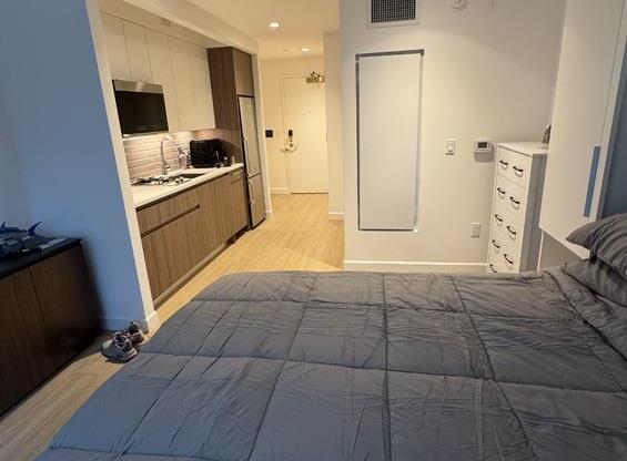 550 10 AVE