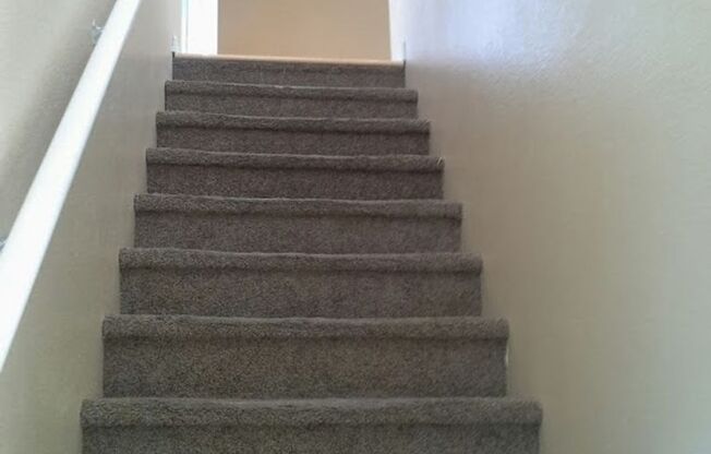 Gorgeous 3 Bedroom Townhome with Attached Garage! Available for Immediate Move in!