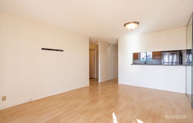 2 beds, 2 baths, $2,400, Unit # C 103