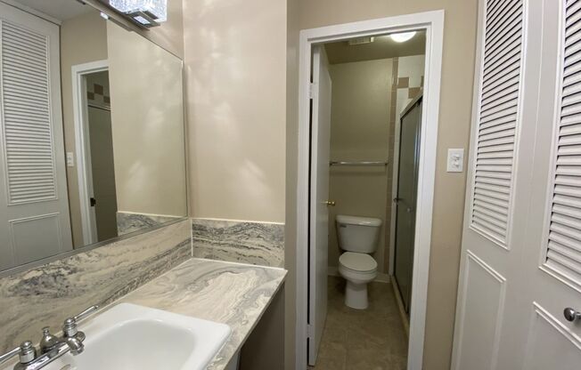 2 beds, 2 baths, 960 sqft, $1,750, Unit 406