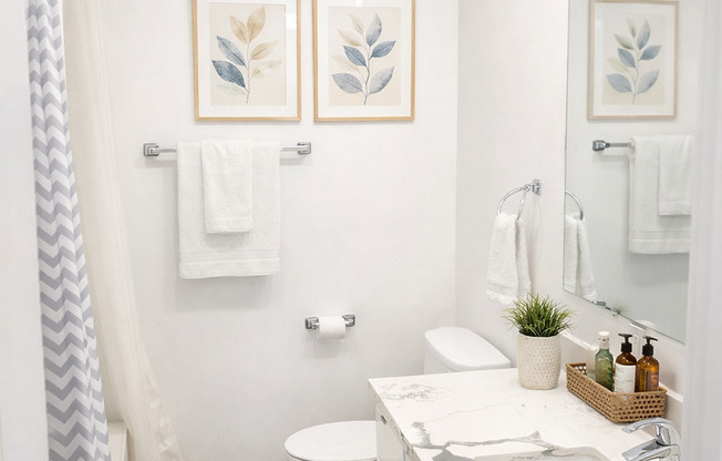Runyon Canyon Properties, LLC (1636 N. Fuller Avenue)