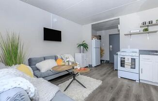 2 beds, 2 baths, $1,200, Unit 241