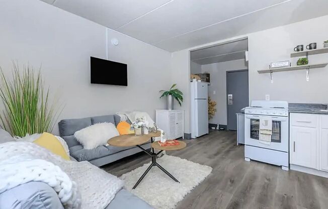 2 beds, 2 baths, $1,200, Unit 241