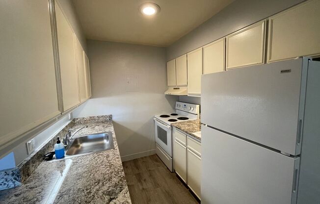 Cozy 1 BD/1 BA Condo in Central Boulder