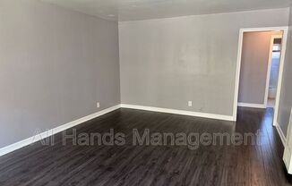 3025 E 5 ST
