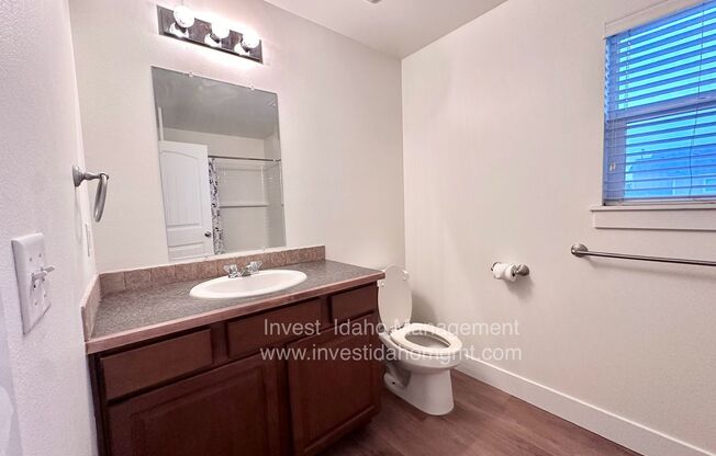 2 beds, 2 baths, $1,395, Unit #104