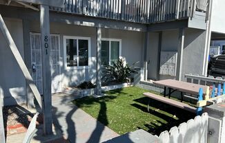 1 bed 1 bath within walking distance to the beach. You choose, furnished or unfurnished! 1 year lease term