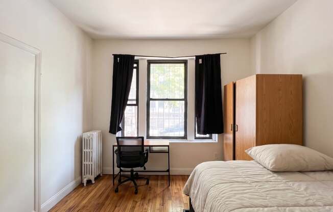 414 W 121 ST