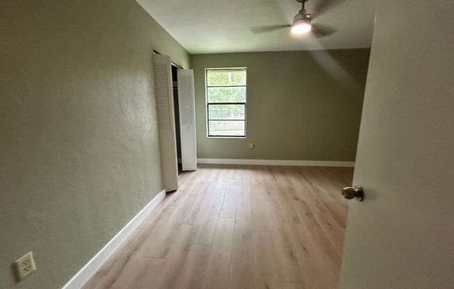 2 beds, 1 bath, $1,400