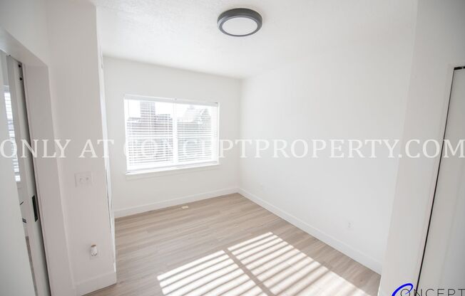 1 bed, 1 bath, 570 sqft, $1,349, Unit 27