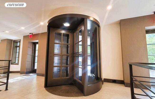 2 beds, 2 baths, 1,200 sqft, $7,500, Unit 11R