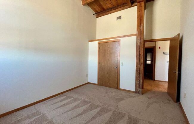2 beds, 1 bath, 864 sqft, $1,800, Unit 510