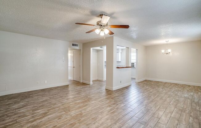 Cute condo off Vickery in Fort Worth - Ready for move in!