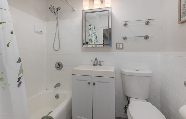 1 bed, 1 bath, 774 sqft, $3,200, Unit 703
