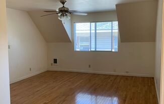 1 bed, 1 bath, $1,100, Unit 20