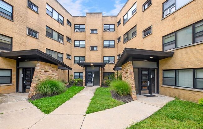 1 bed, 1 bath, 650 sqft, $2,595, Unit 10224-B1