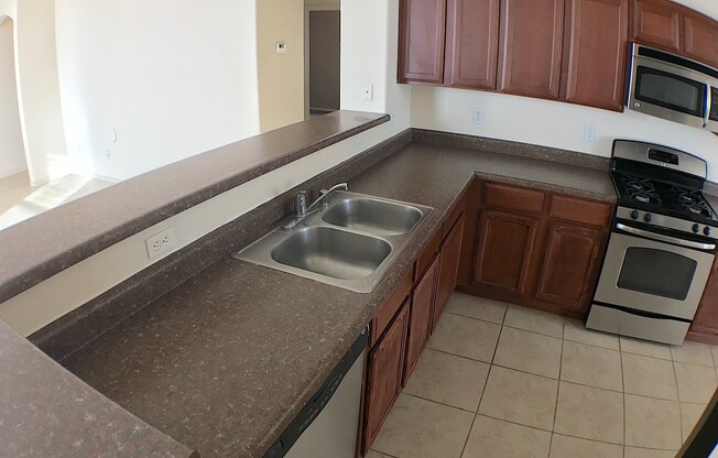 East El Paso 3bed/2bath Refrig A/C