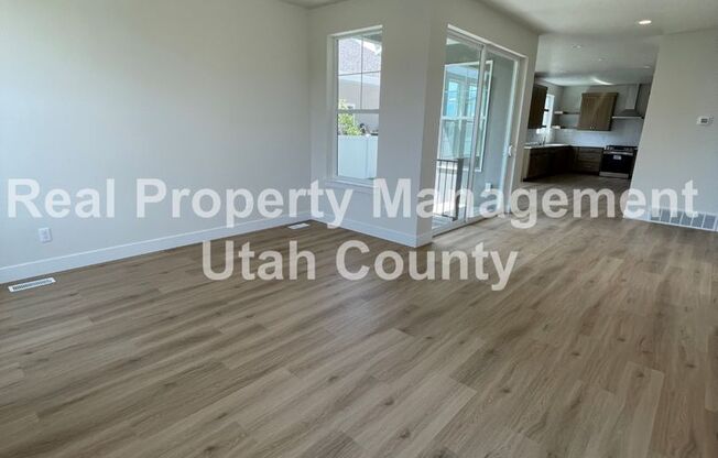 New lower price! Brand New Home in Heber