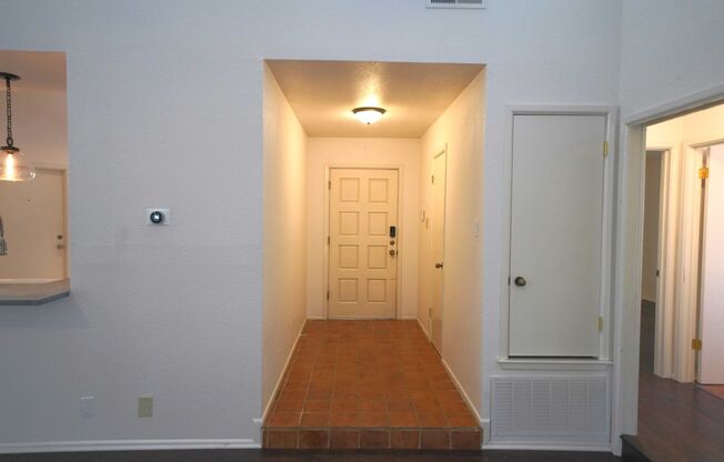 Gorgeous home available in great neighborhood. Realtor Commission: $500