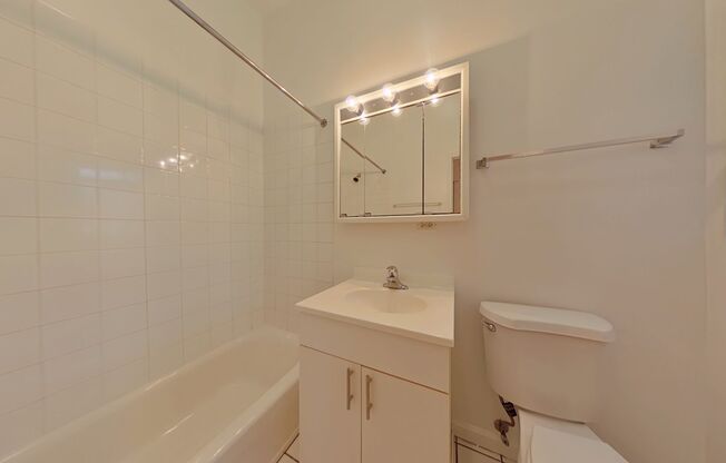 721-23 Briar