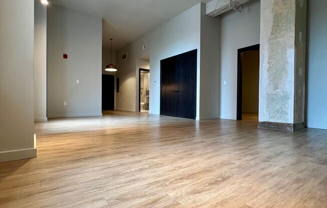 2 beds, 2 baths, 1,180 sqft, $1,700, Unit 207