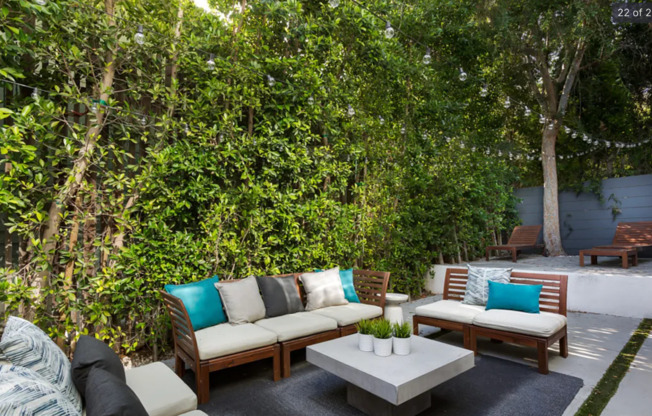 Come home to this Modern 2-bedroom Townhome in West Hollywood!