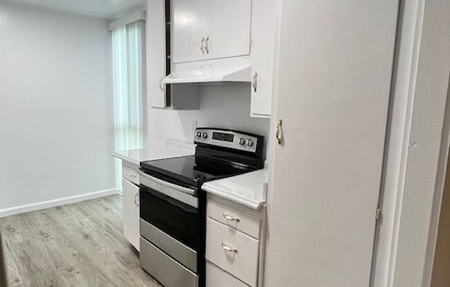 1 bed, 1 bath, 850 sqft, $1,875, Unit 6210-214