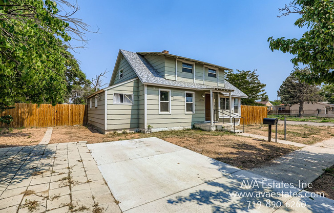 1739 E 5 ST