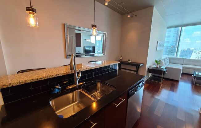 REALM CONDO BUCKHEAD LIVE THE BUCKHEAD LIFESTYLE!