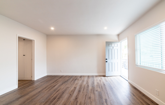 4848 SAINT CHARLES PL