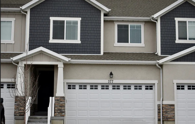 4 Bedroom/3.5 Bathroom Lehi