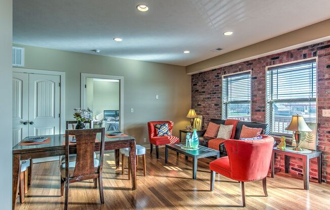 1 bed, 1 bath, 770 sqft, $1,495, Unit 19119 Unit 103 A770 Includes Garage
