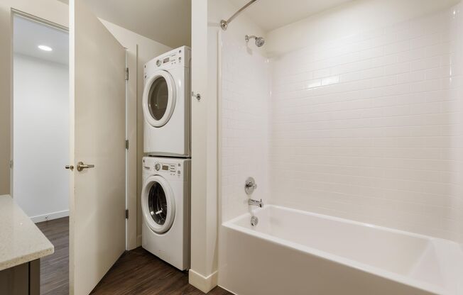 1 bed, 1 bath, 565 sqft, $2,150, Unit 306