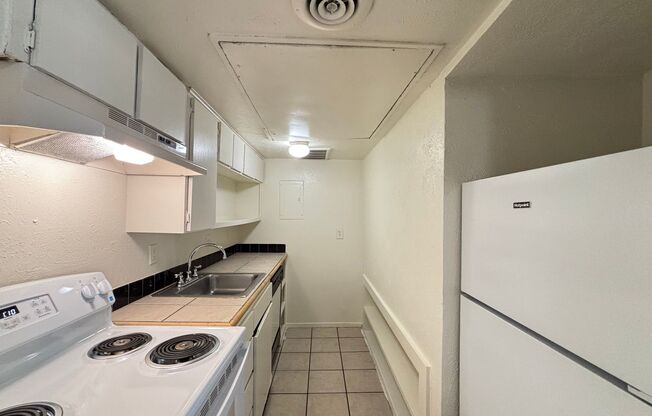 1 bed, 1 bath, 742 sqft, $1,564, Unit OPA-277