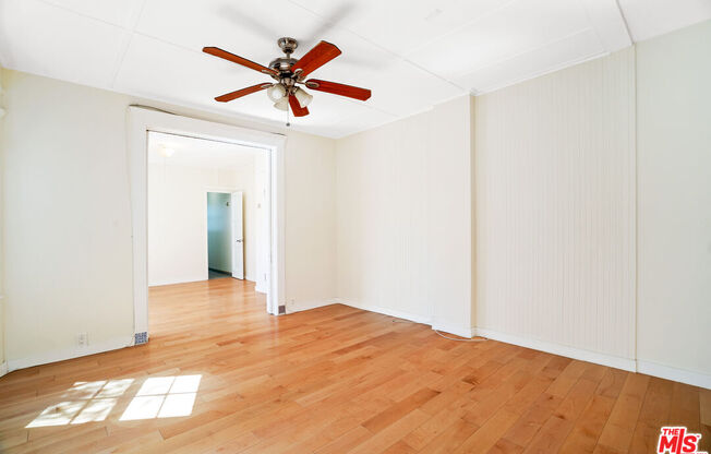 29 BROOKS AVE