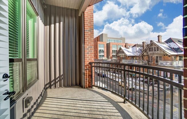 1 bed, 1 bath, 724 sqft, $1,540, Unit 210