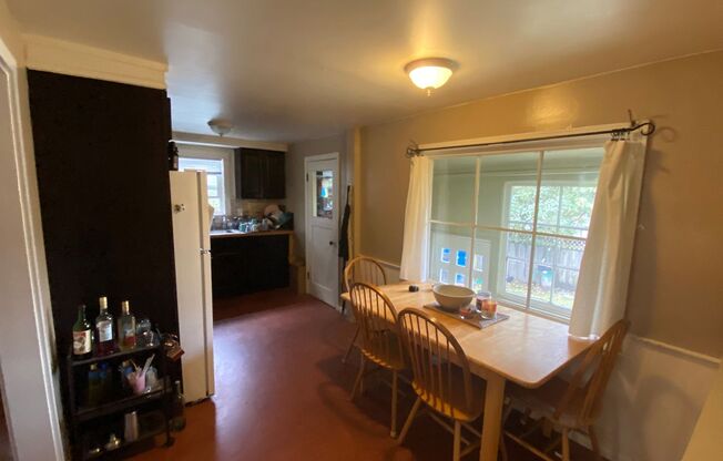 3 beds, 2 baths, $2,595