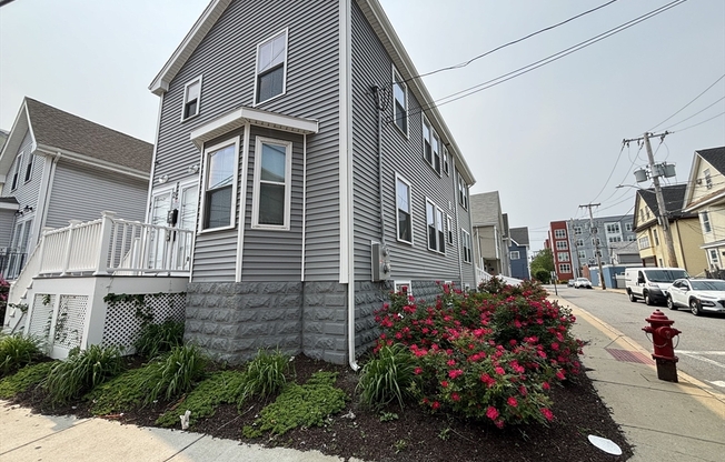 160 BOW ST