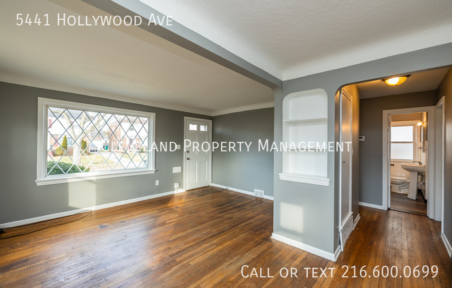 5441 HOLLYWOOD AVE